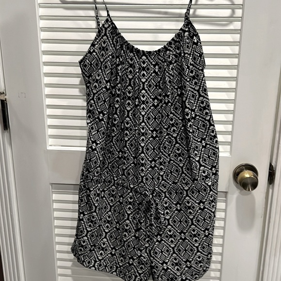 Veronica M Romper - Picture 1 of 3